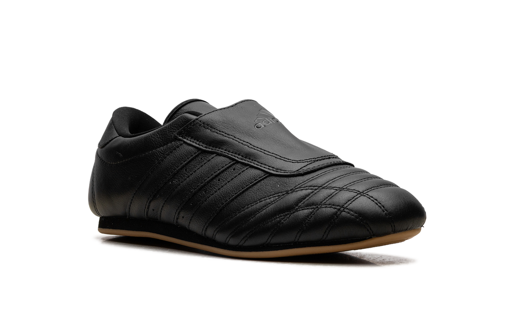 Taekwondo "Core Black / Core Black / Gum" JS4011