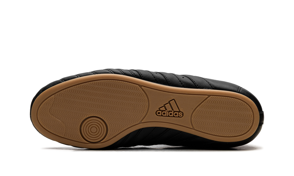 Taekwondo "Core Black / Core Black / Gum" JS4011